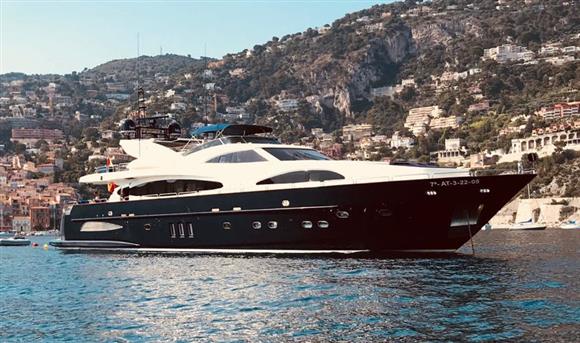 2005 Astondoa 102