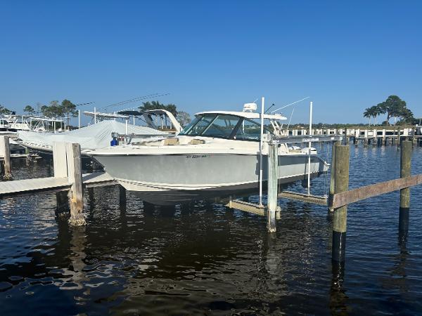 2020 Pursuit DC 295 Dual Console