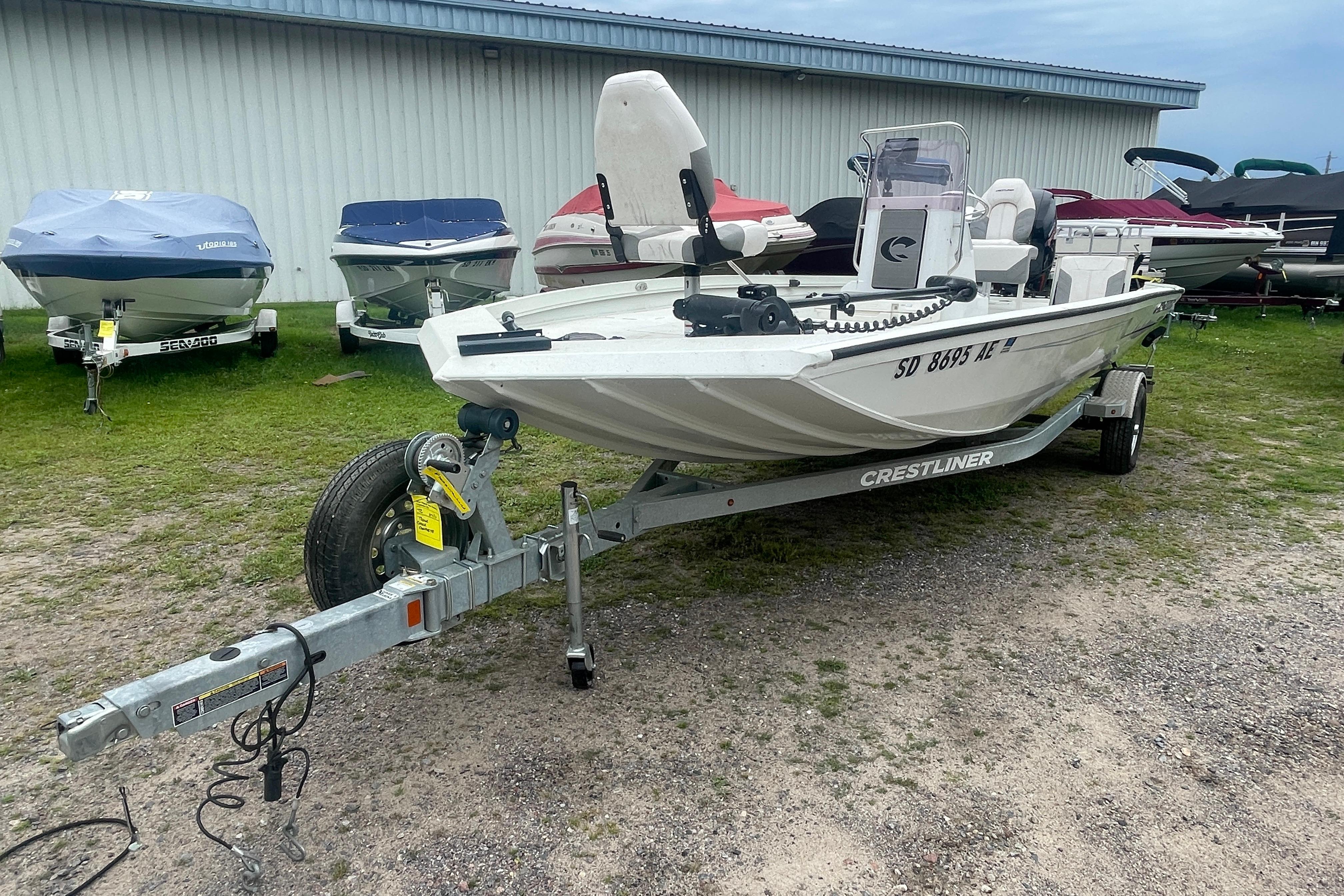 2021 Crestliner 2000 Bay