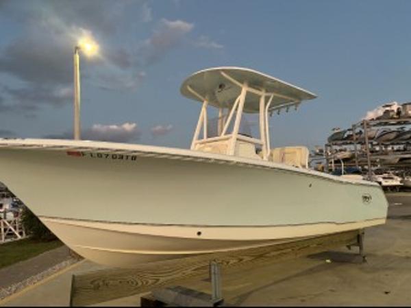 2022 Sea Hunt Ultra 234