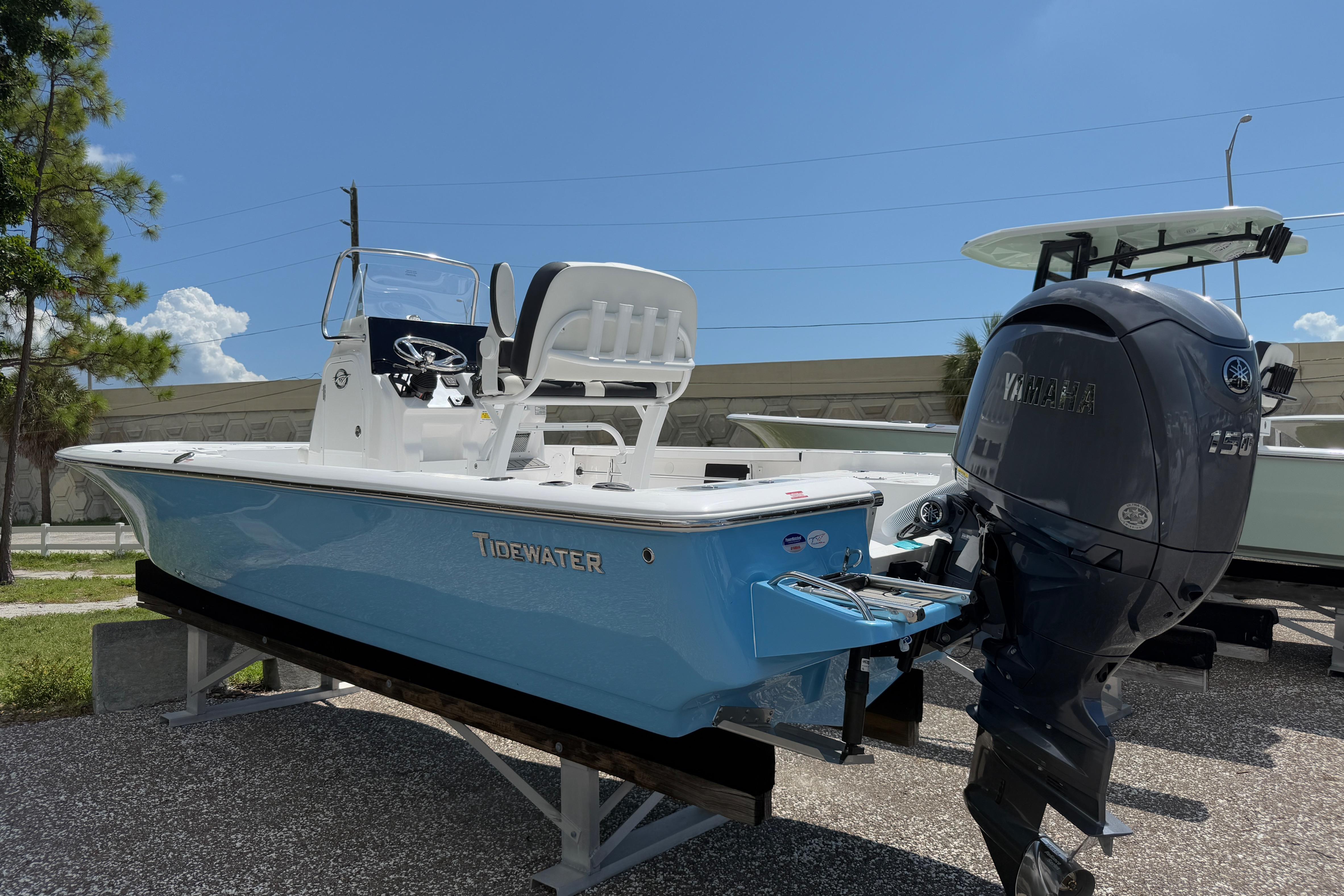 2026 Tidewater 2110 Bay Max