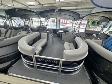 2026 Sylvan Mirage 8520 CRS