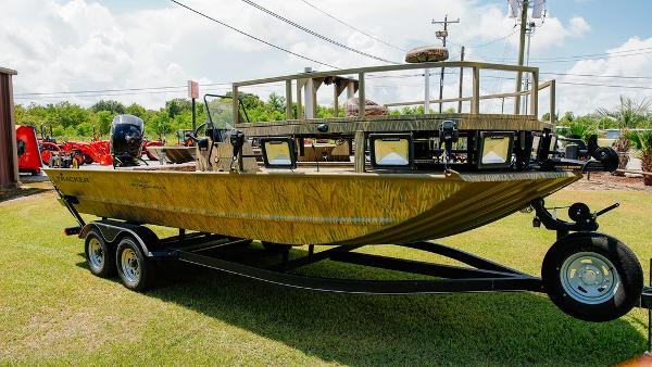 2018 Tracker Boats GRIZZLY® 2072 CC, Lake Charles Louisiana - 0