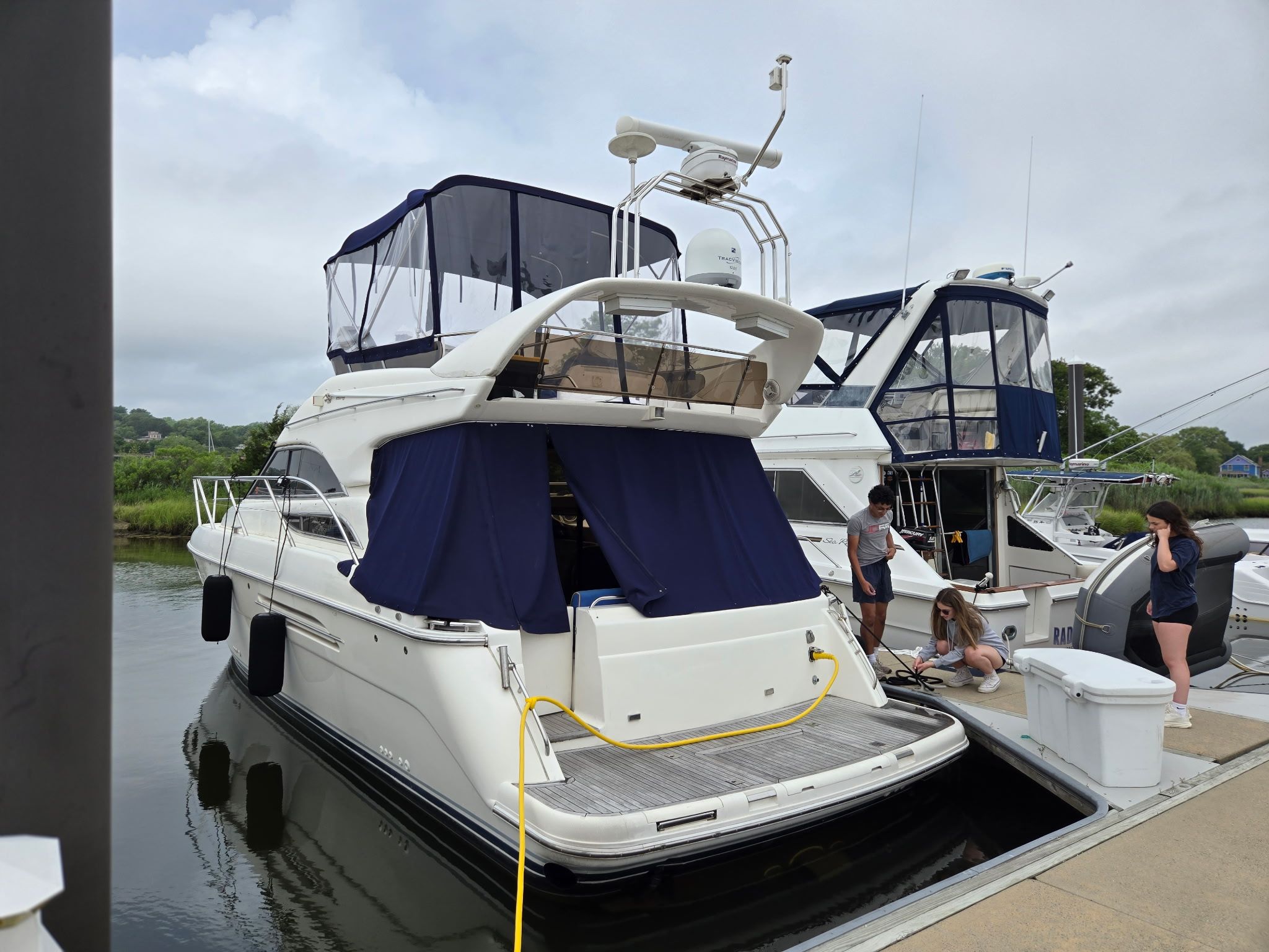 2001 Viking Princess 40 Flybridge