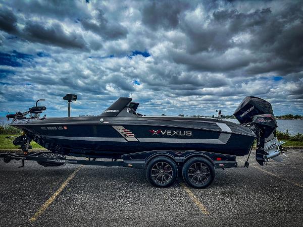 2022 Vexus DVX20