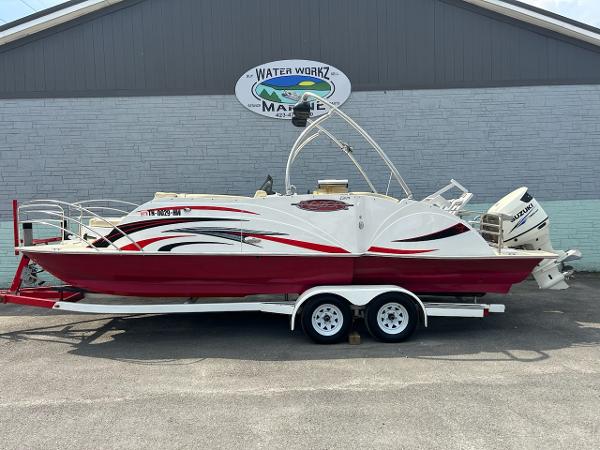 2016 Caravelle Razor 238 Party Fish