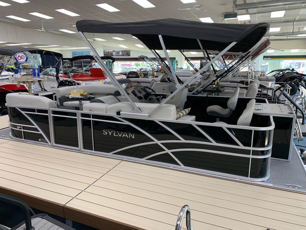 2026 Sylvan Mirage 8520 Party Fish