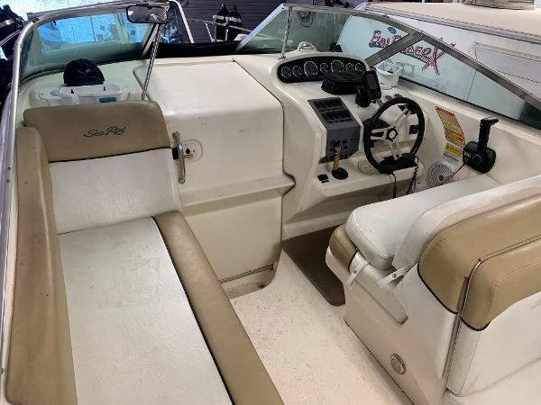 1998 Sea Ray 250 Sundancer