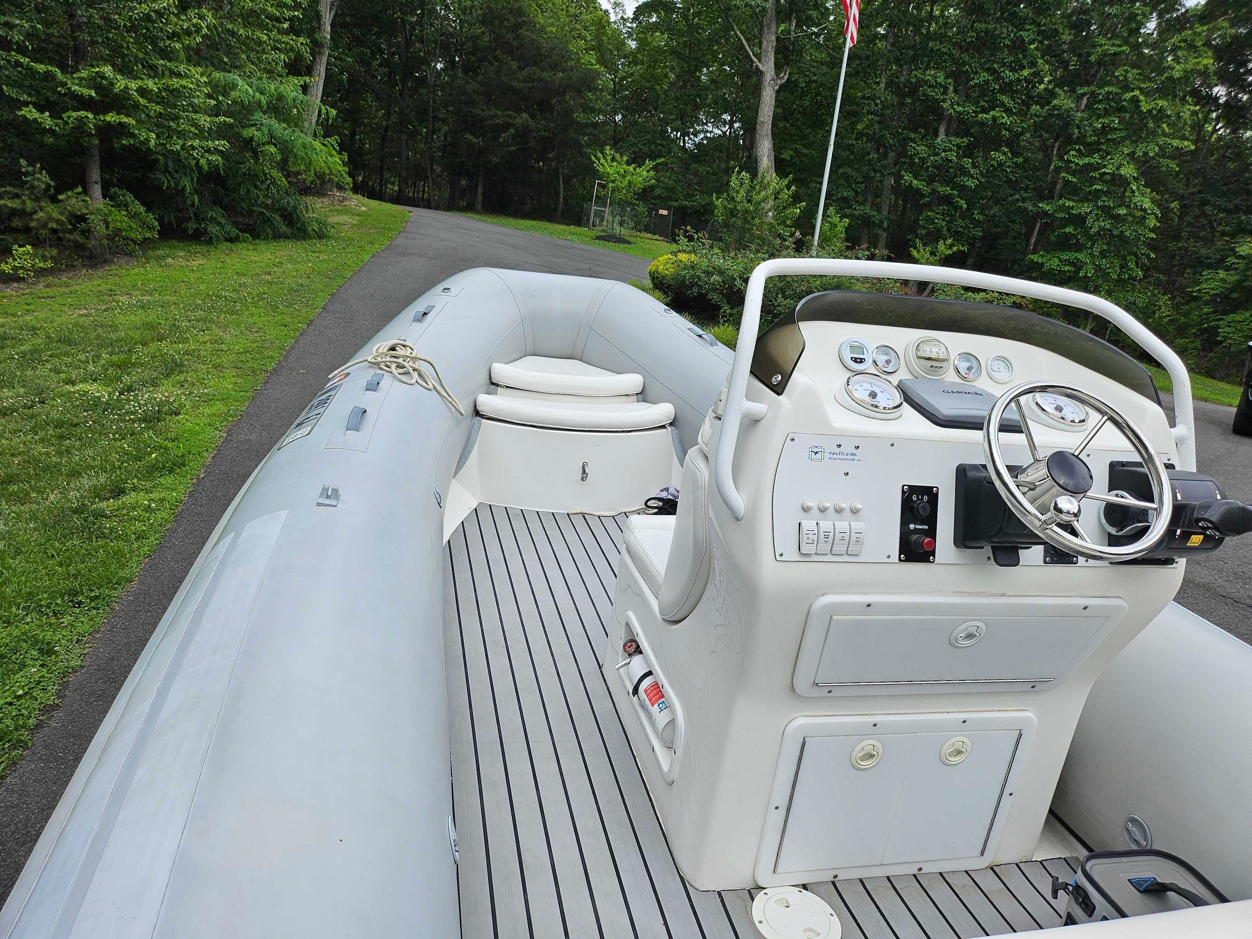 2022 Nautica 18' Deluxe