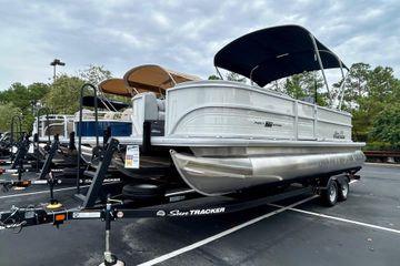2026 Sun Tracker Party Barge 22 DLX