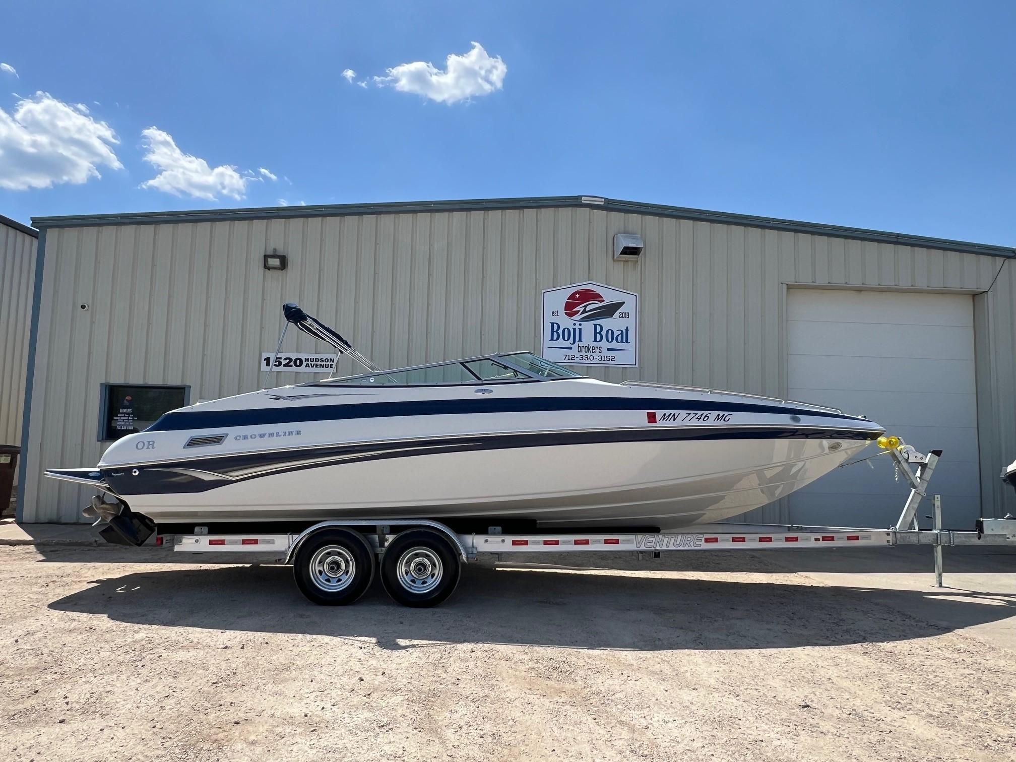 2004 Crownline 266 BR