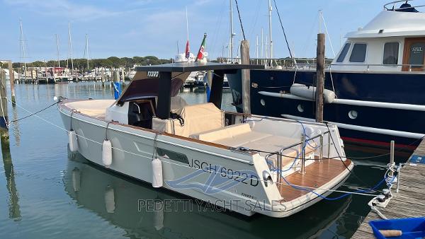 2011 Fjord 36' Open