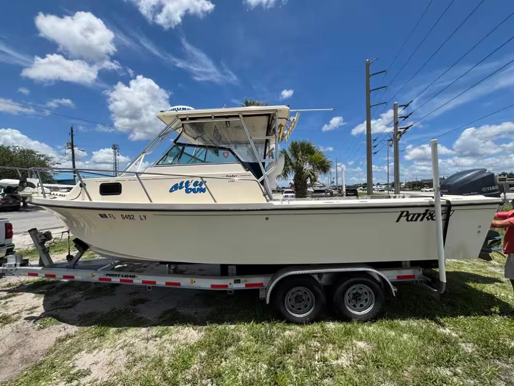 2003 Parker 2510 Walkaround