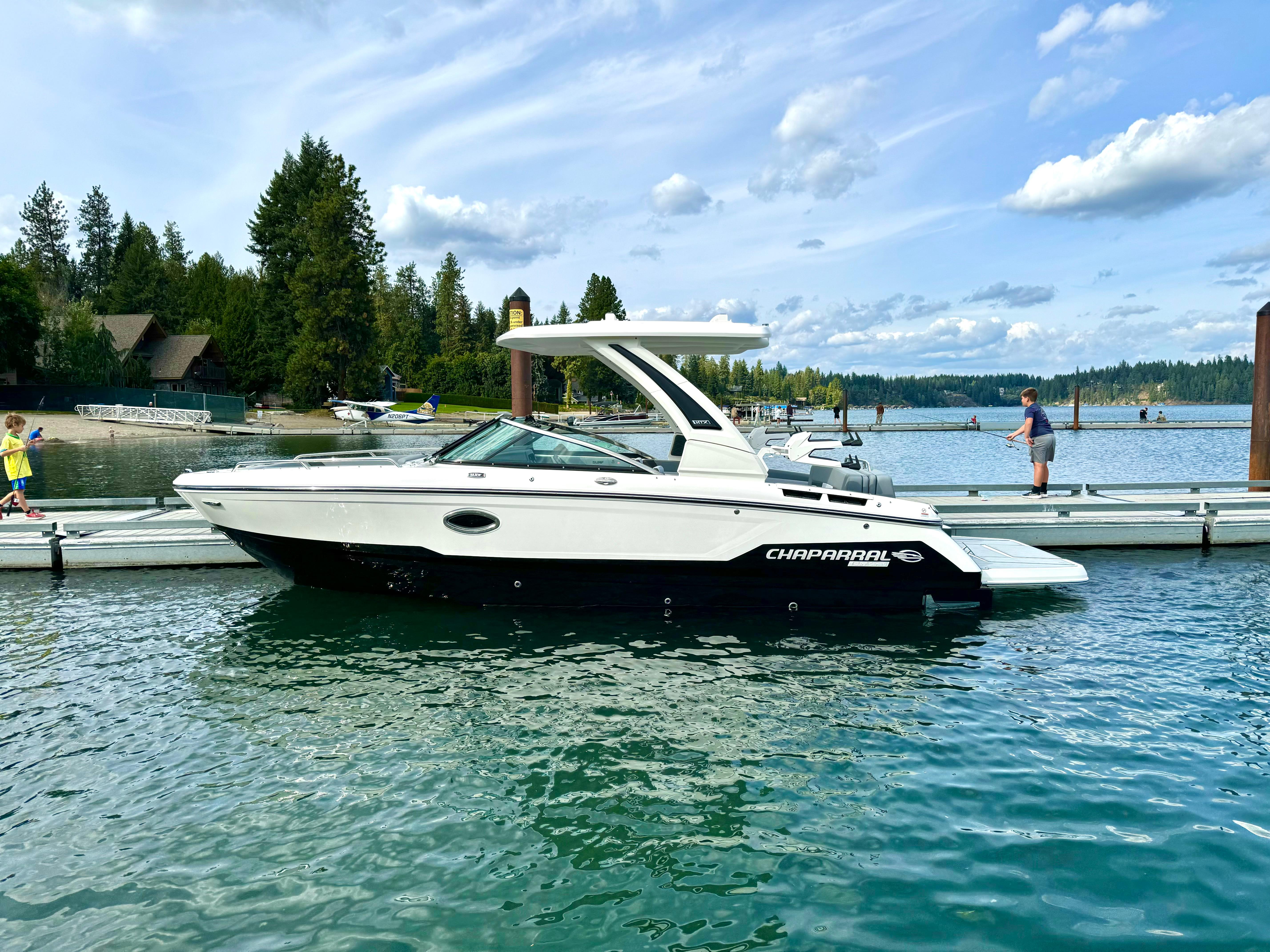 2025 Chaparral 26 Surf