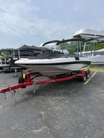 2014 Glastron GT 205