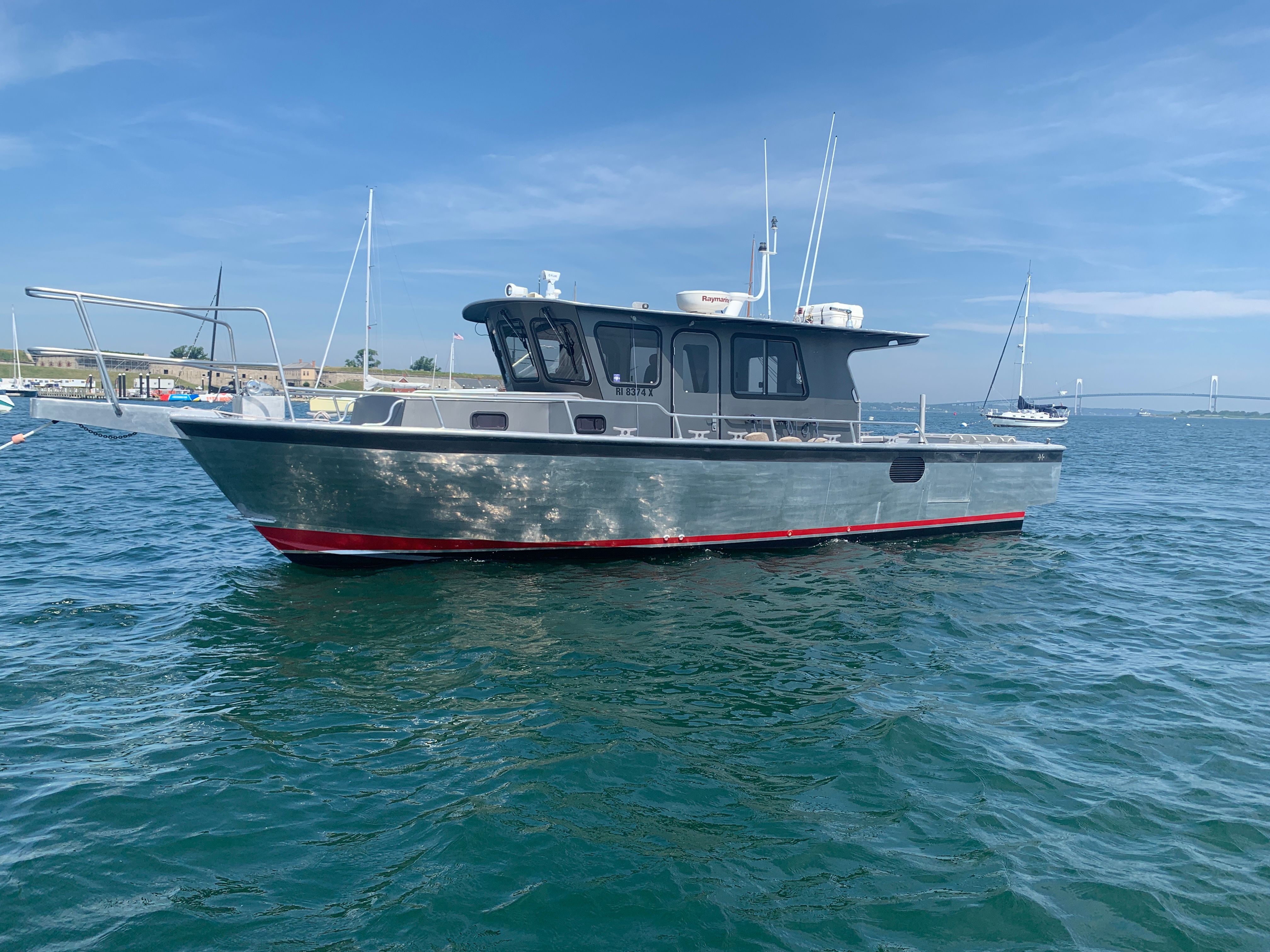 2009 New England Boatworks Hunt 35 Sportfish/Commuter