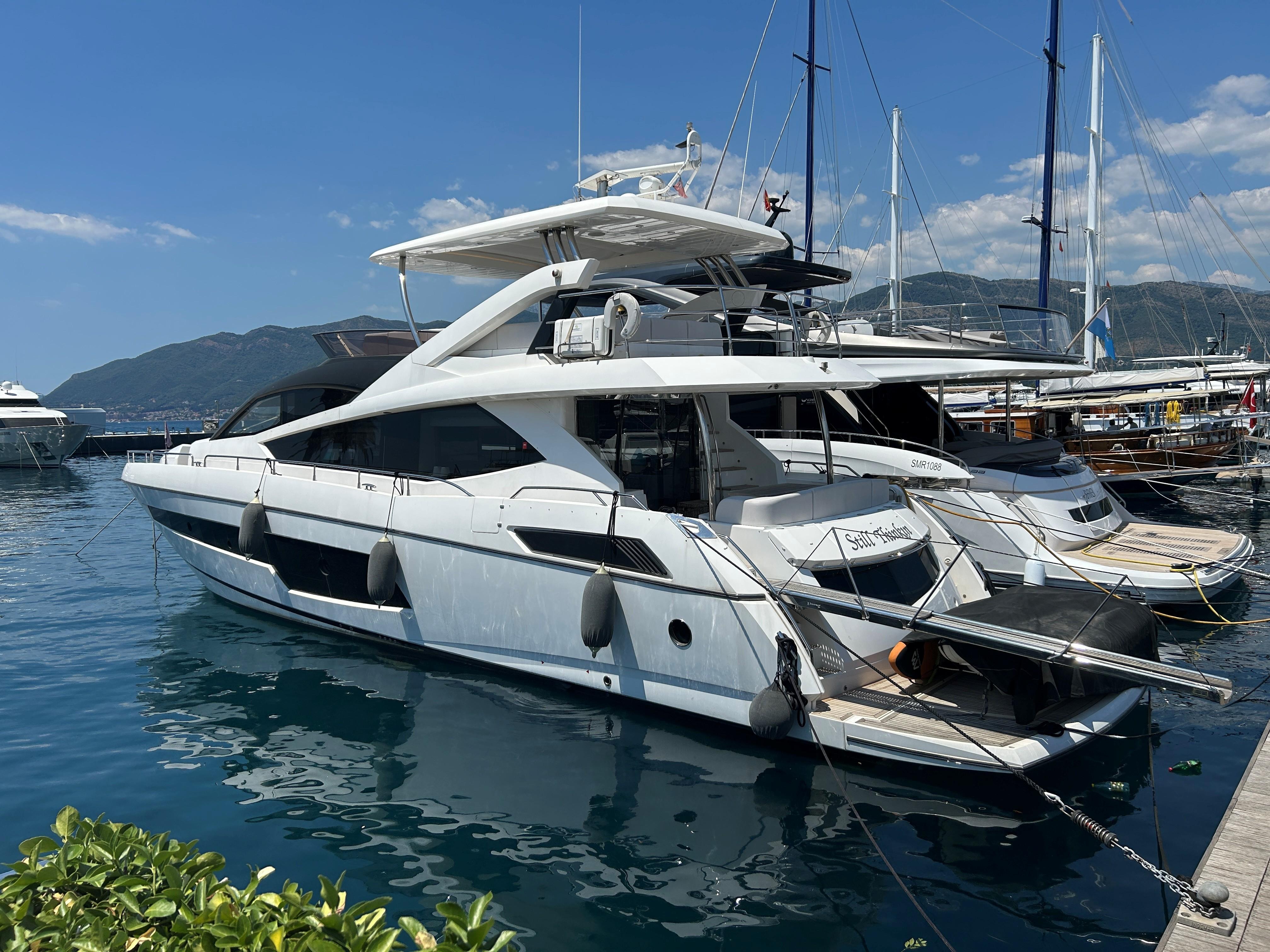 2016 Sunseeker 75 Yacht