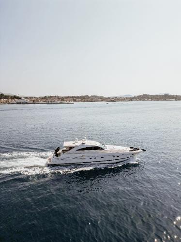 2003 Princess V65