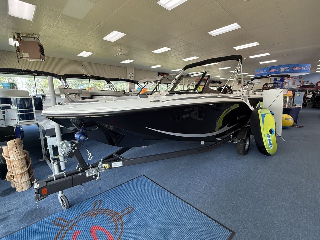 Bayliner Element E17