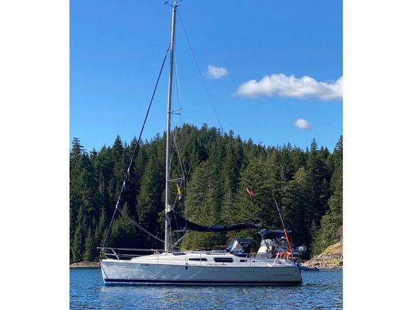 2005 Sailboat Hunter 33