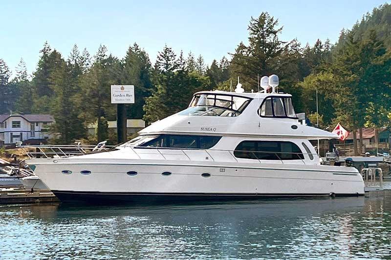 2005 Carver 56 Voyager