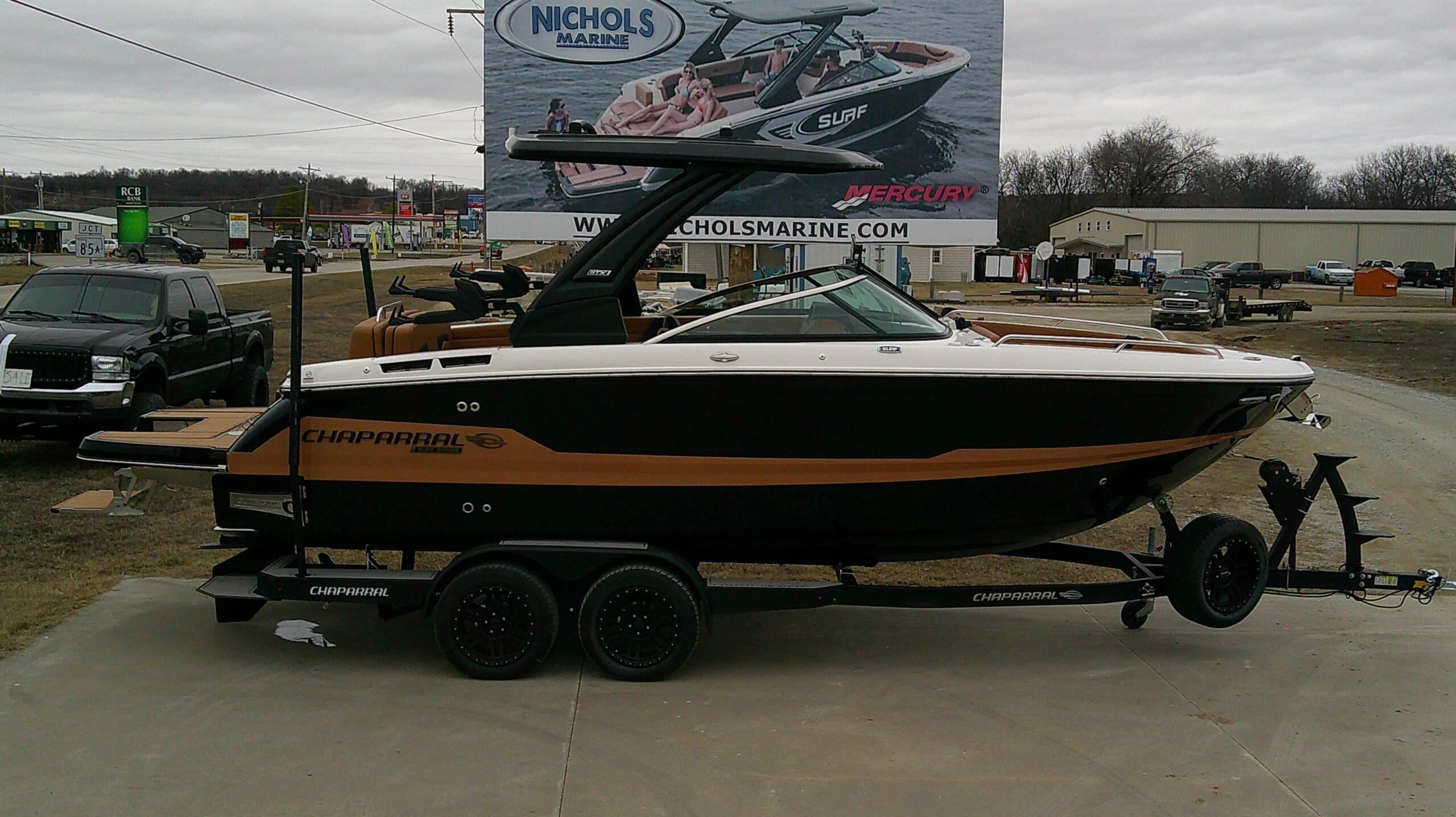 2025 Chaparral 26 Surf