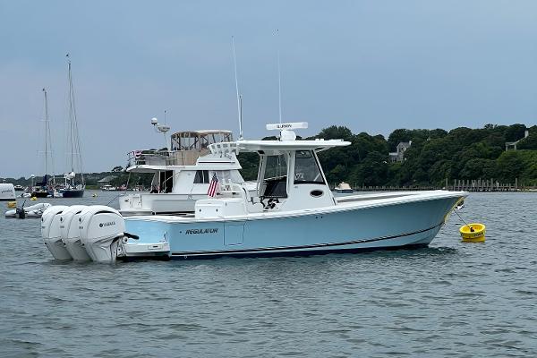 2022 Regulator 34