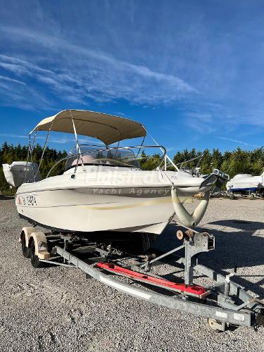 2006 Pacific Craft 570 WA