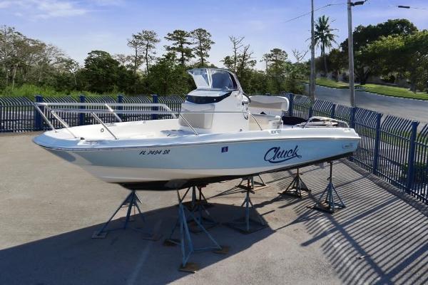 2020 Boston Whaler 210 Dauntless