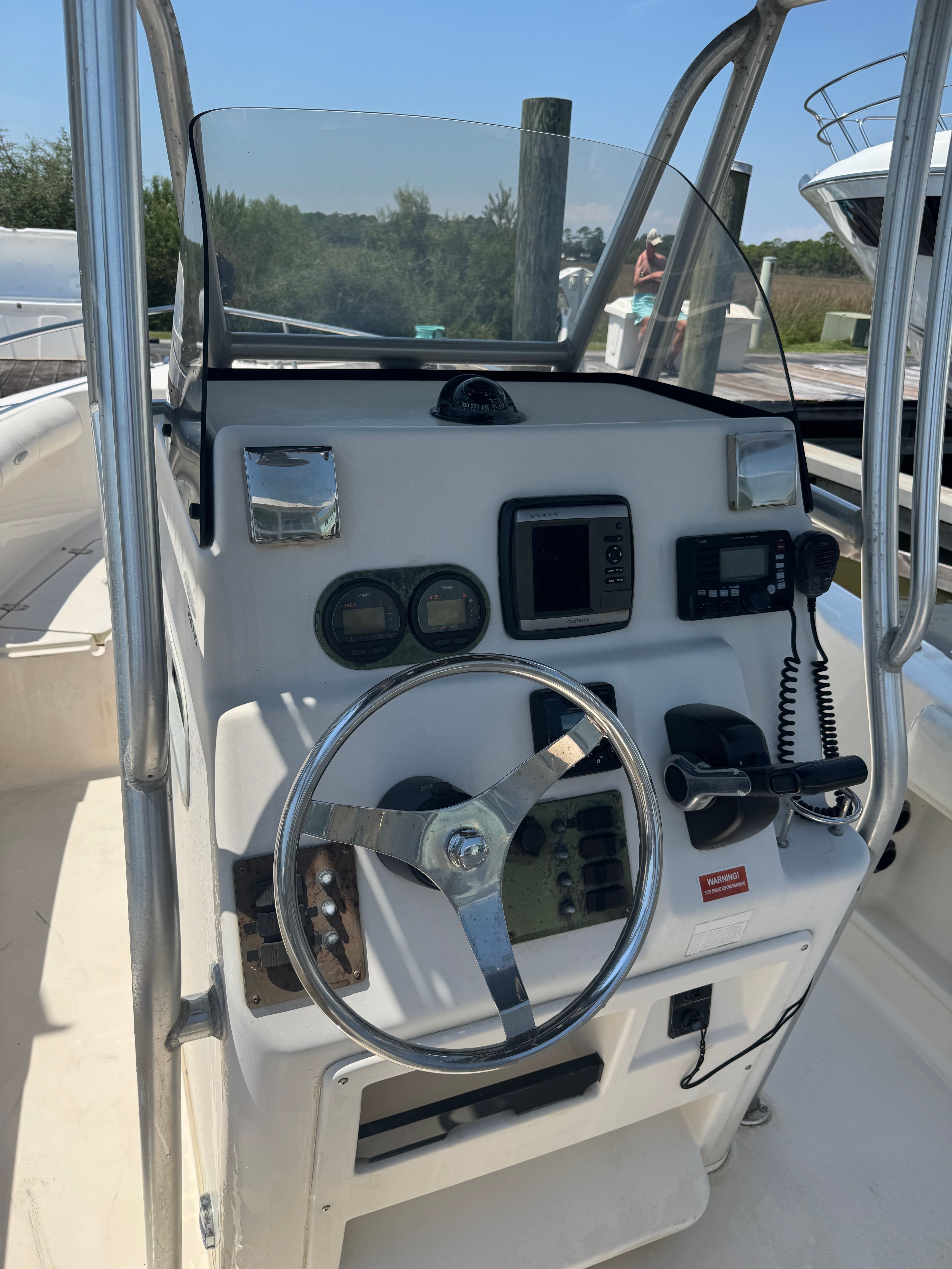 2009 Cobia 206 Coastal Deck