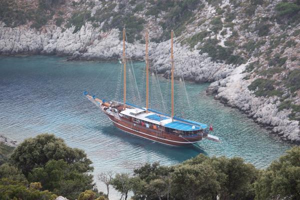 2005 Gulet 44m 12 CABINS