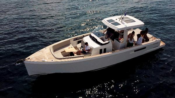 2023 Fjord 38 Open