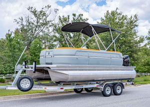 Tahoe Pontoon Aura Quad Lounge