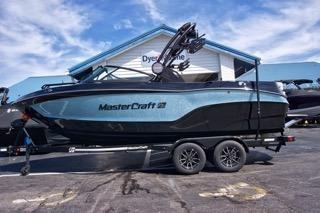 2025 MasterCraft XT22 T