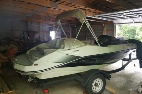 2015 Scarab 165