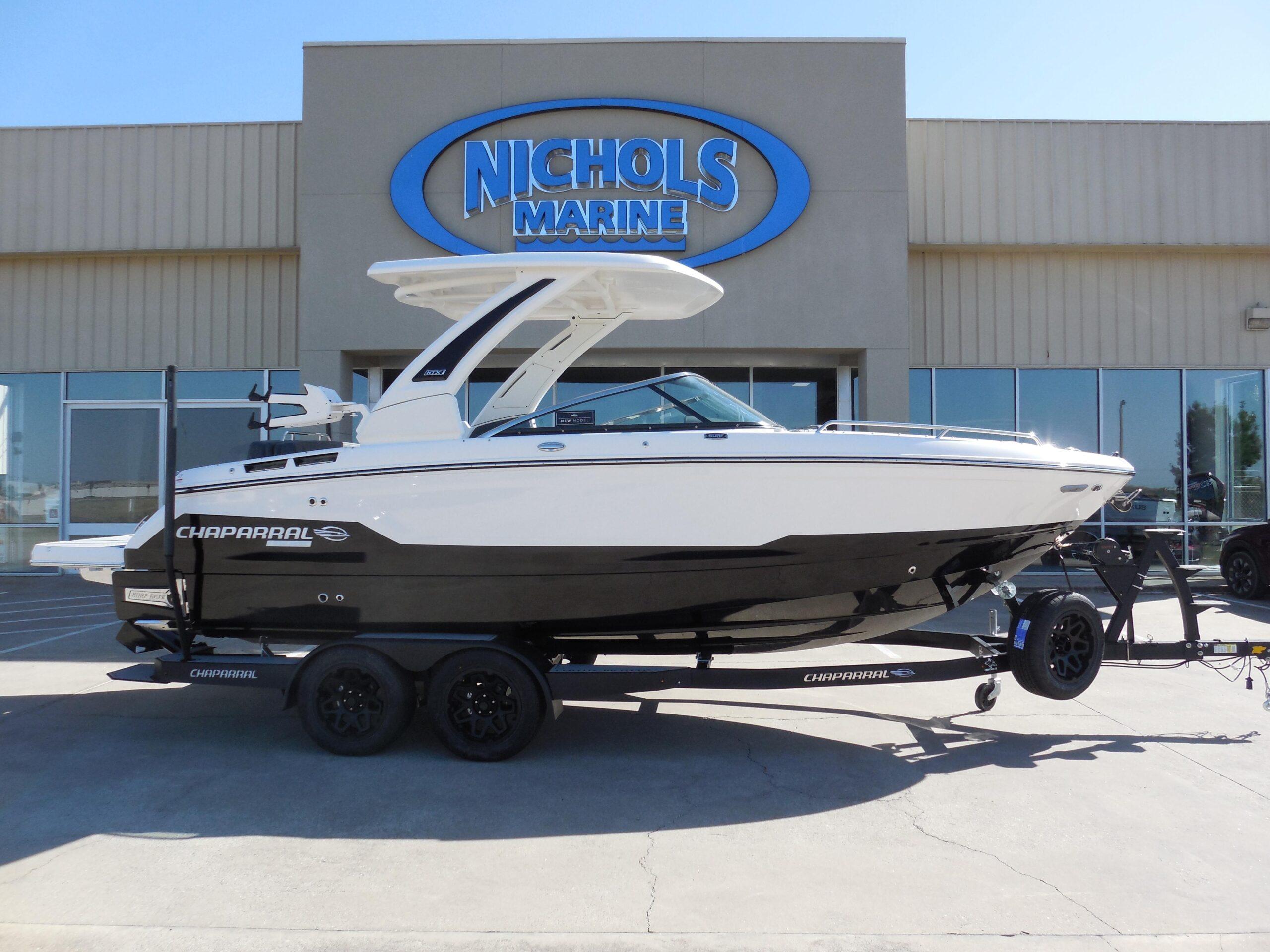 2025 Chaparral 26 Surf