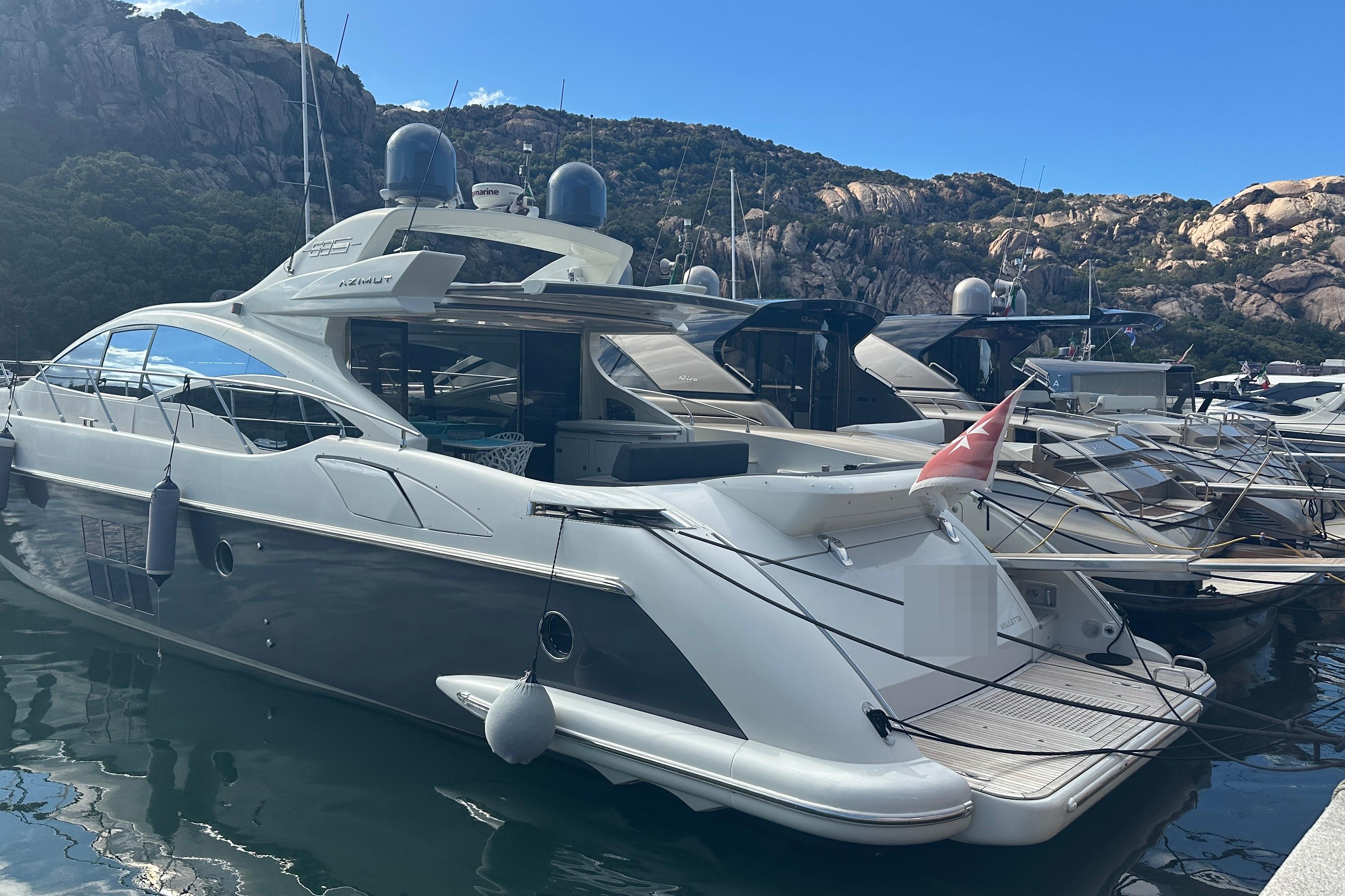 2006 Azimut 68S