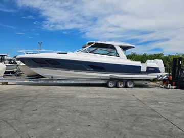 2026 Intrepid 438 Evolution