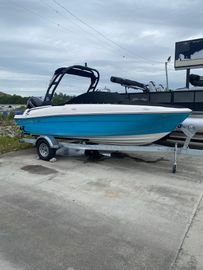 2025 Bayliner VR4 Bowrider OB