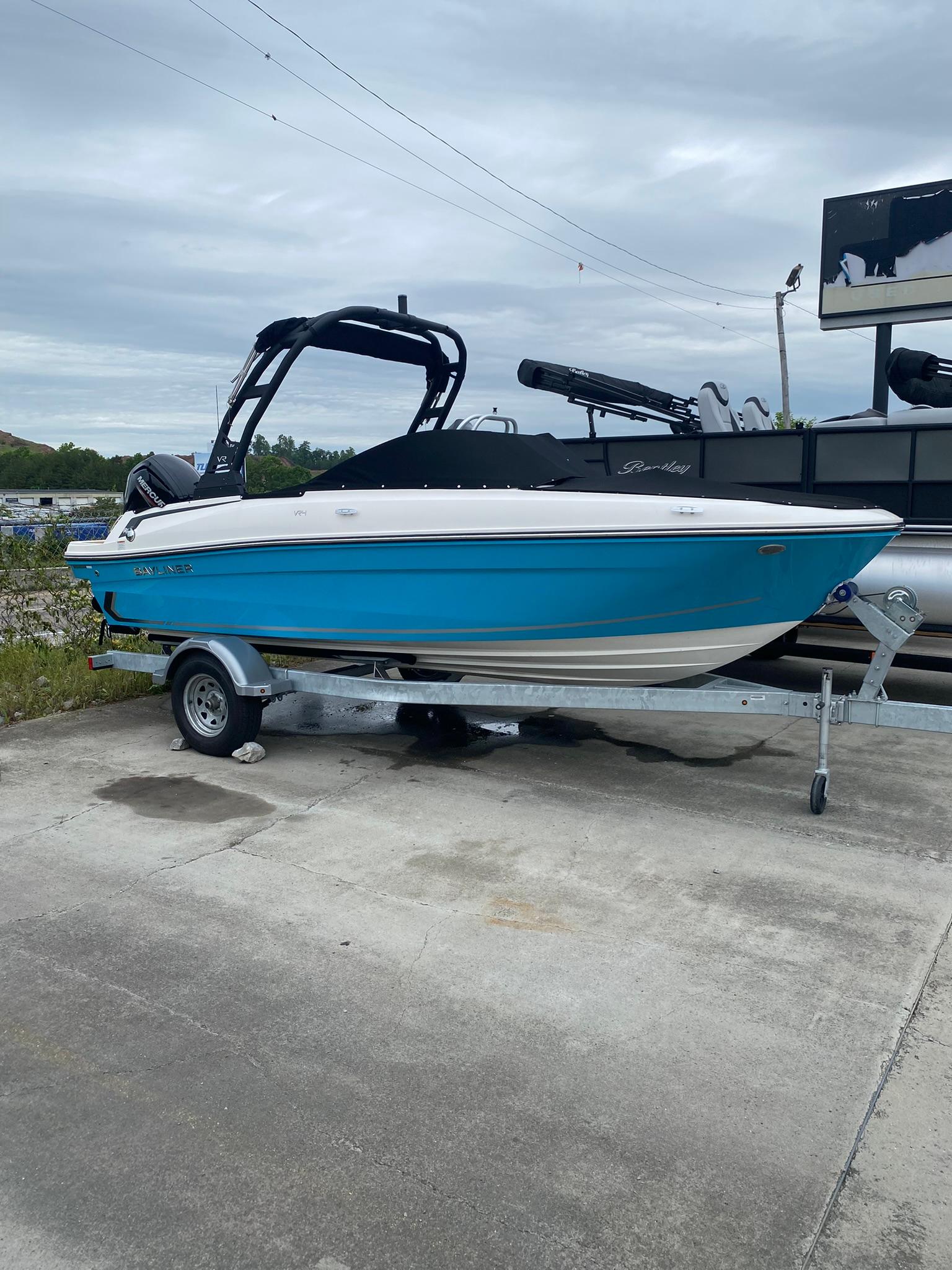 2025 Bayliner VR4 Bowrider OB