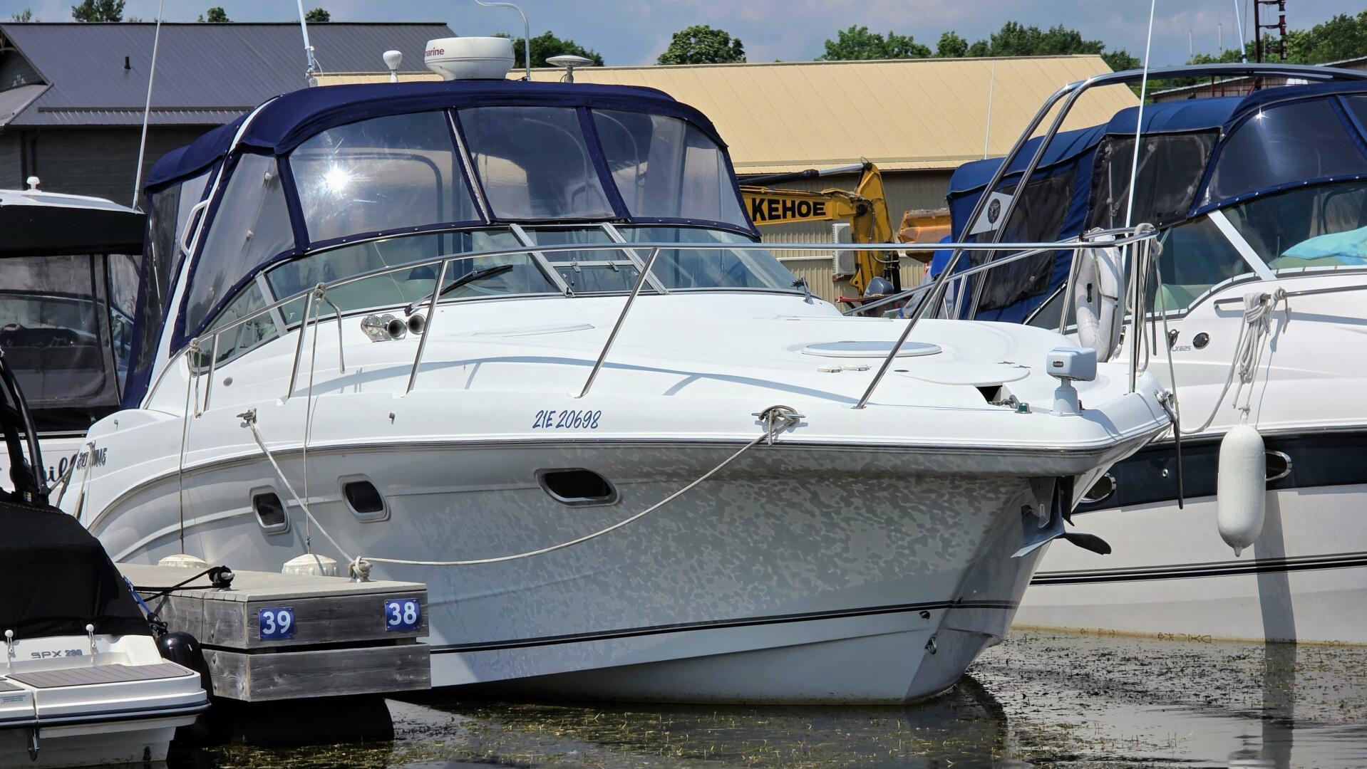 2002 Four Winns 328 Vista Express Cruiser