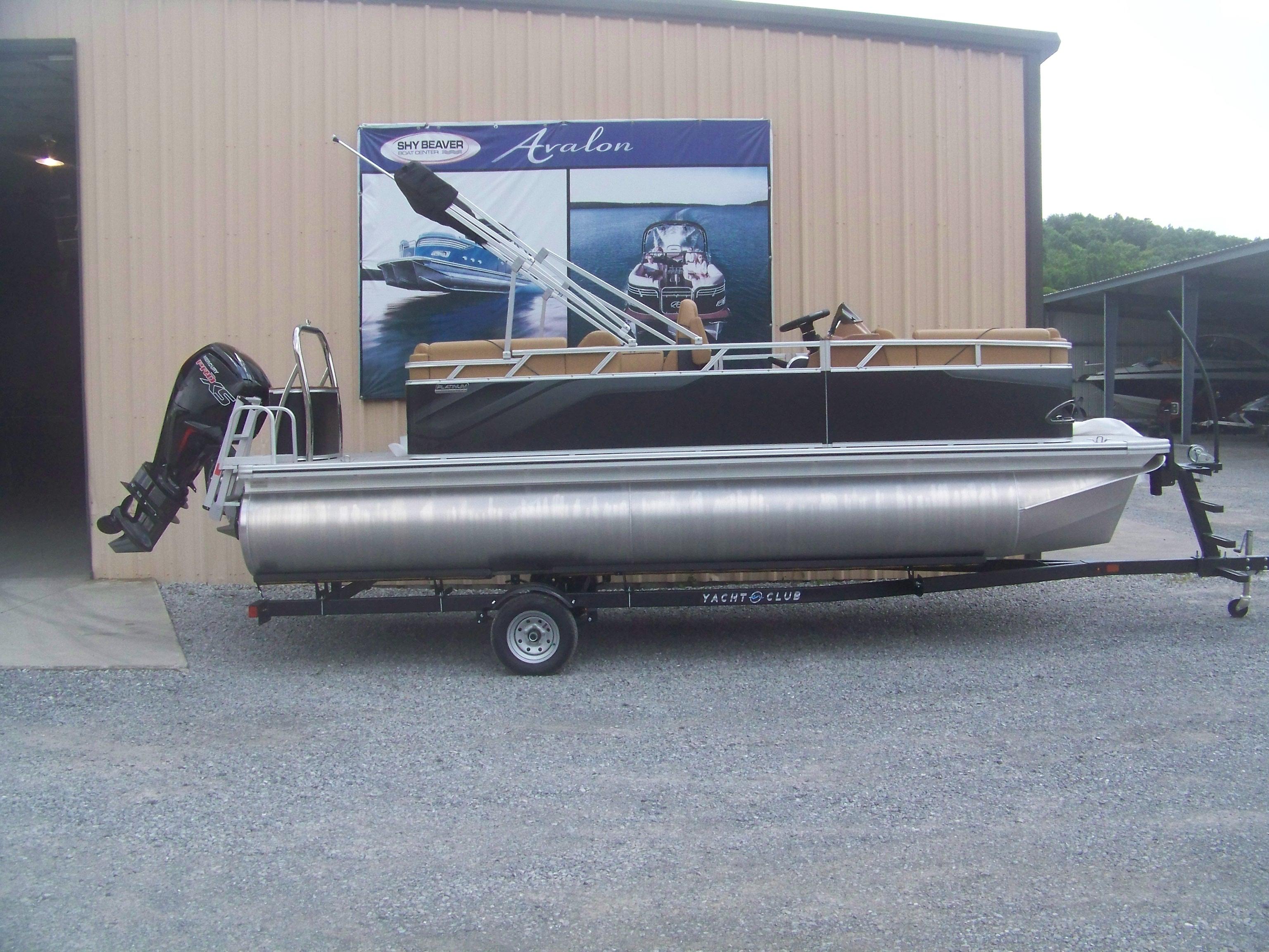 2025 Avalon VENTURE QUAD LOUNGER