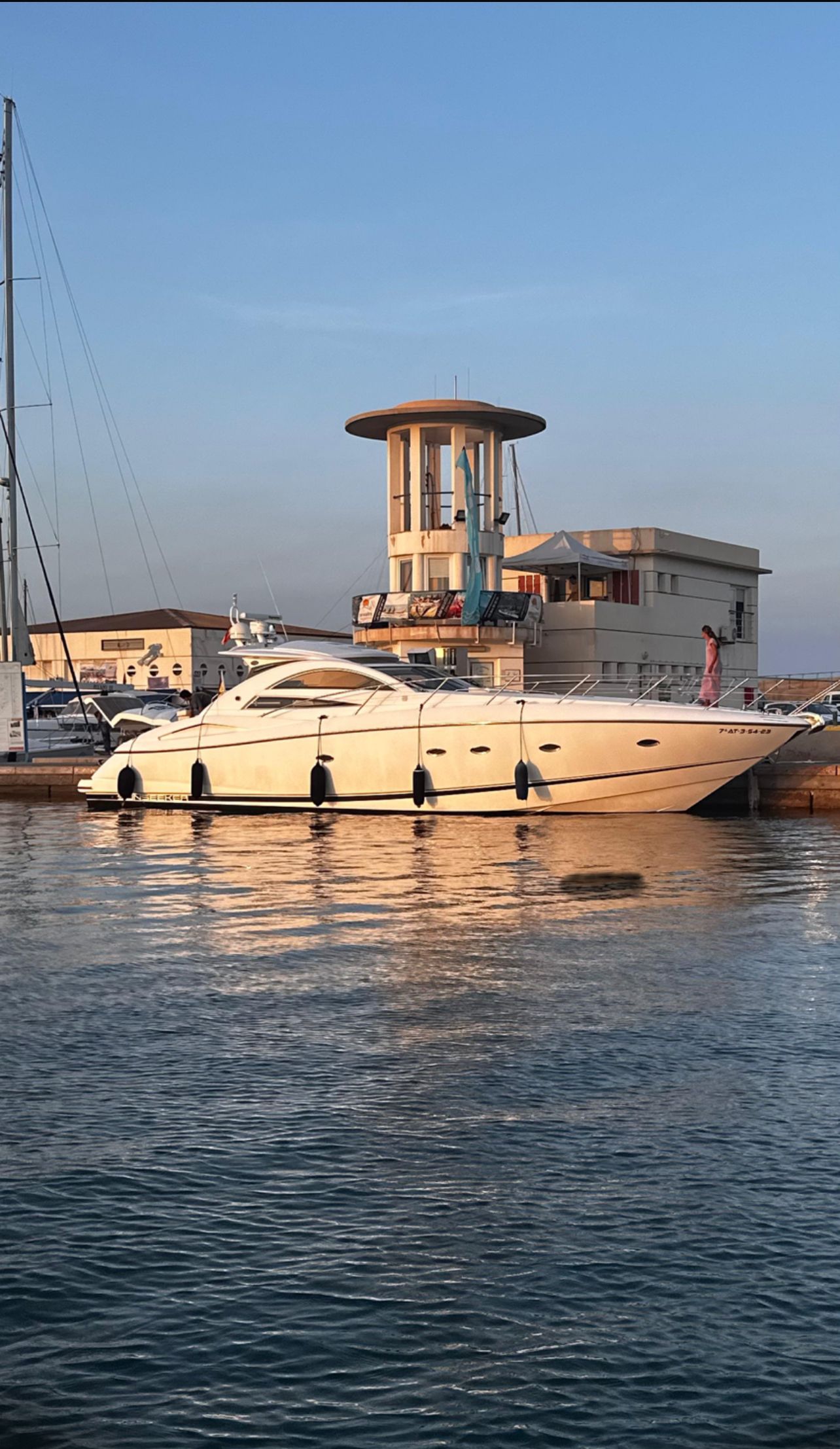 2009 Sunseeker Portofino 53