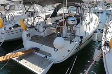 2015 Bavaria Cruiser 37