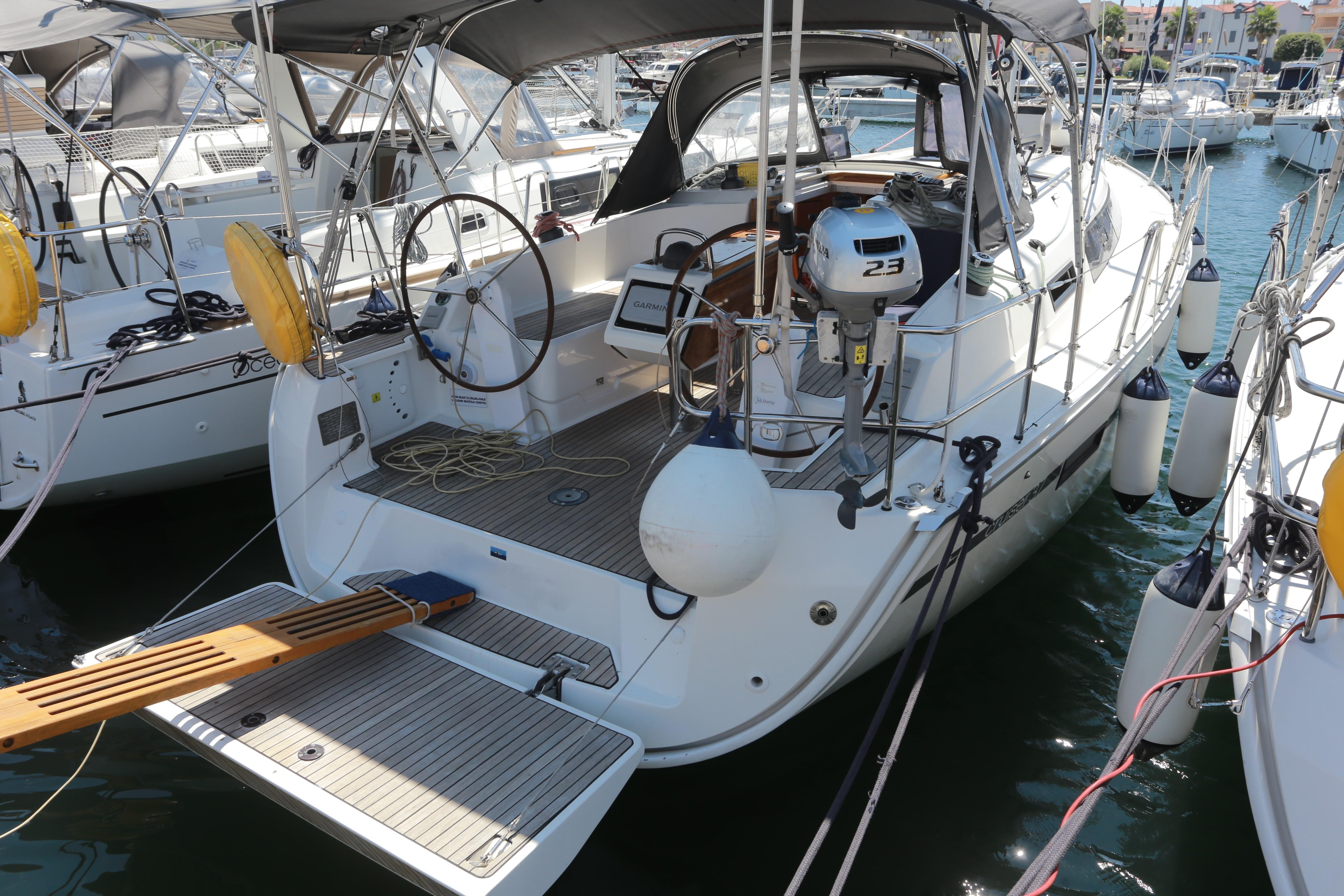 2015 Bavaria Cruiser 37