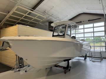 2026 Everglades 285 Center Console
