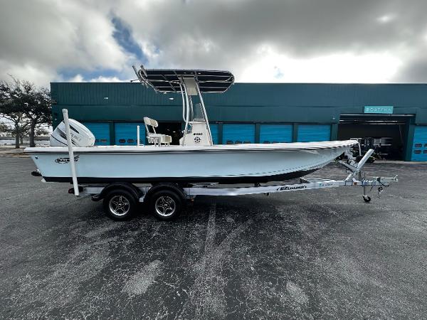 2022 Bulls Bay 2400