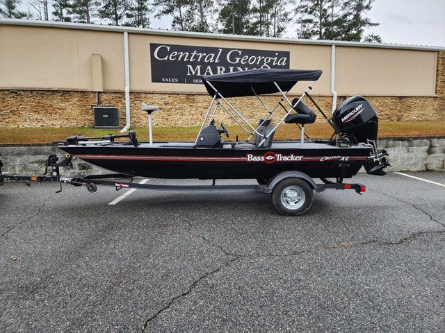 2022 Tracker Bass Tracker Classic XL