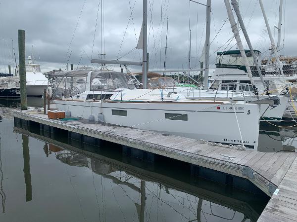 Beneteau Oceanis 38.1