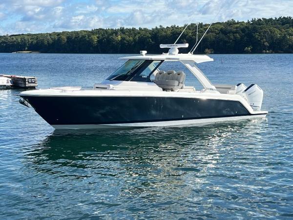 2025 Tiara Sport 34 LS